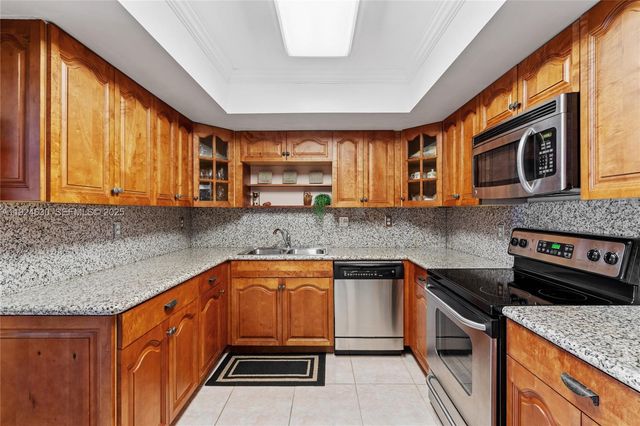 500 Three Islands Blvd 917, Hallandale Beach, FL 33009