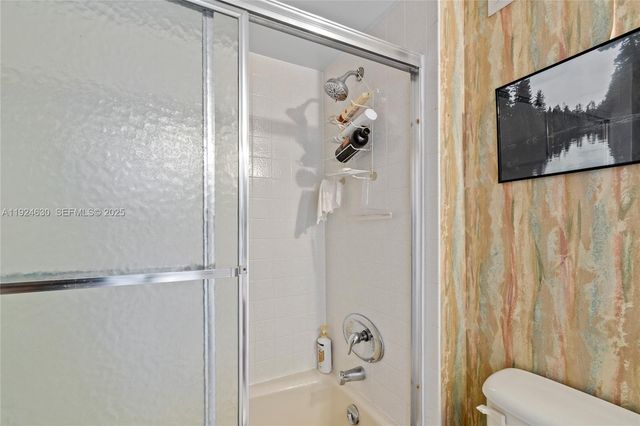 500 Three Islands Blvd 917, Hallandale Beach, FL 33009