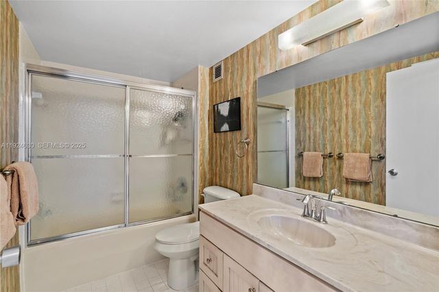 500 Three Islands Blvd 917, Hallandale Beach, FL 33009