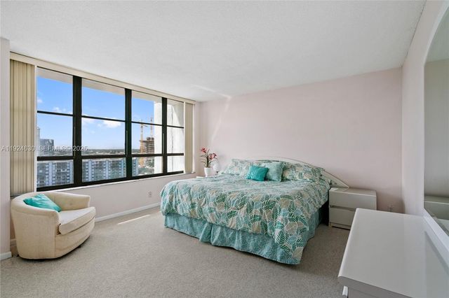 500 Three Islands Blvd 917, Hallandale Beach, FL 33009