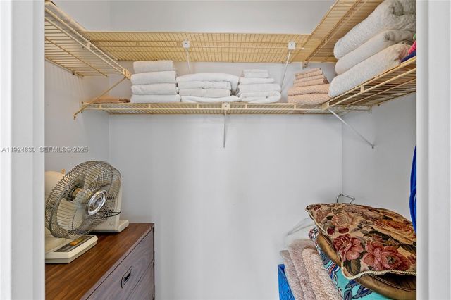 500 Three Islands Blvd 917, Hallandale Beach, FL 33009