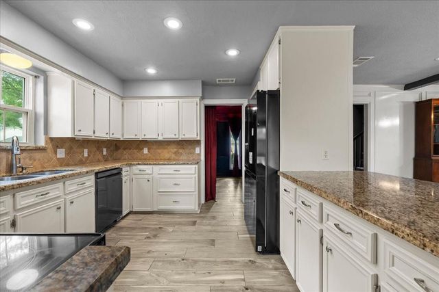 15814 Larkfield Drive, Houston, TX 77059