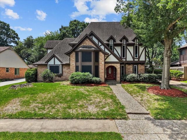 15814 Larkfield Drive, Houston, TX 77059