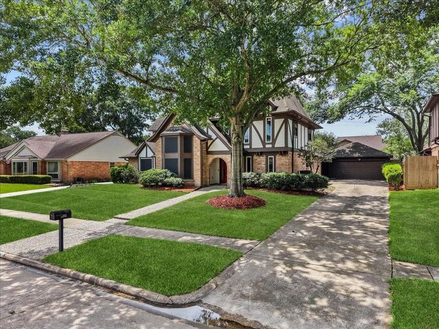 15814 Larkfield Drive, Houston, TX 77059