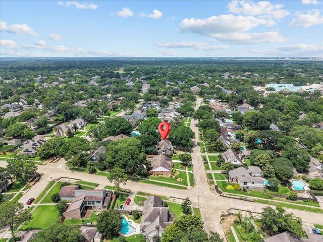 15814 Larkfield Drive, Houston, TX 77059