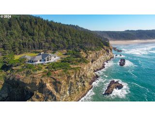 88515 PACIFIC SURF Ln, Bandon, OR 97411