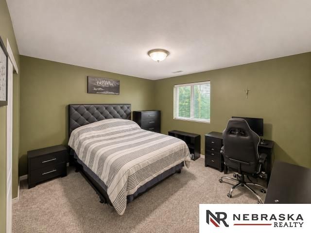 17614 Musket Street, Omaha, NE 68136