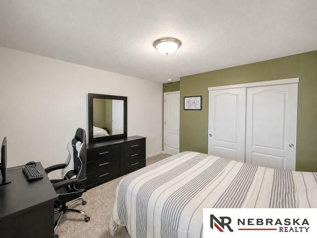 17614 Musket Street, Omaha, NE 68136