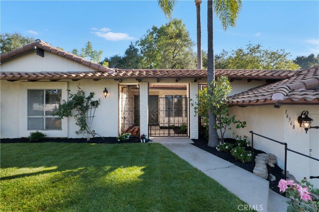 16568 Goldenrod Place, Encino, CA 91436 — exterior