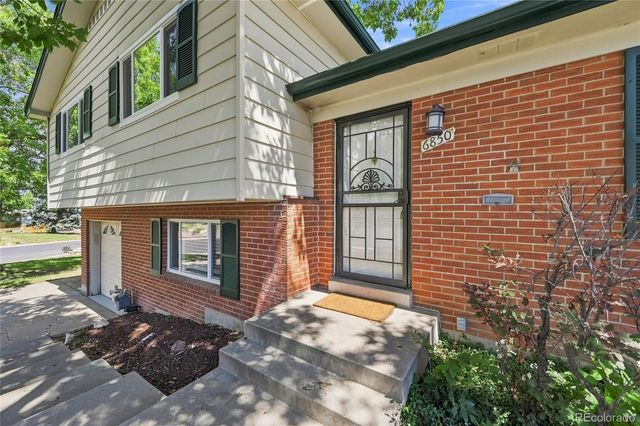 6850 S Downing Circle W, Centennial, CO 80122