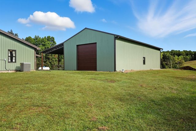 1275A Ennis Branch Rd, Mc Ewen, TN 37101