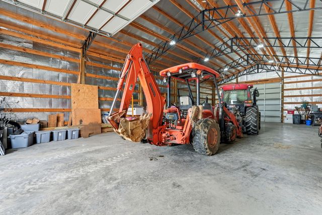 1275A Ennis Branch Rd, Mc Ewen, TN 37101