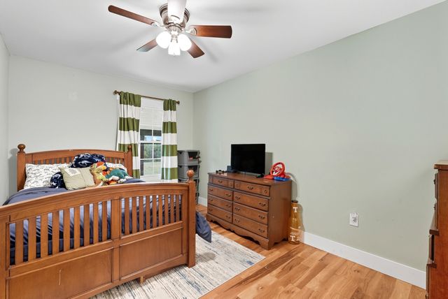 1275A Ennis Branch Rd, Mc Ewen, TN 37101