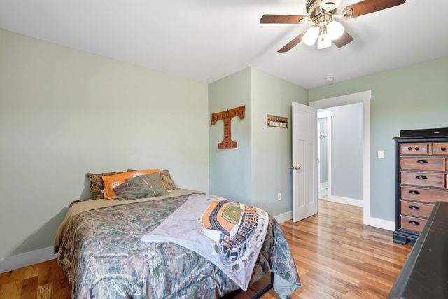 1275A Ennis Branch Rd, Mc Ewen, TN 37101