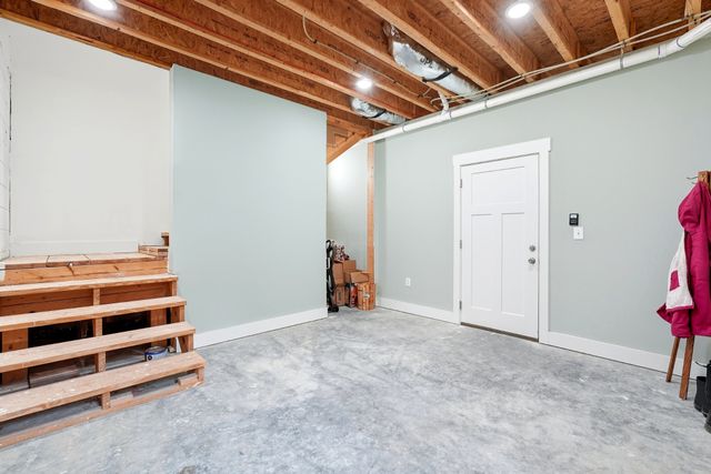 1275A Ennis Branch Rd, Mc Ewen, TN 37101