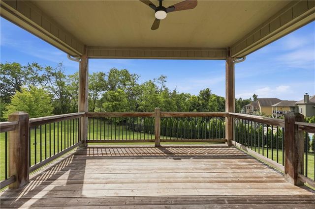 4229 S White Sands Court, Blue Springs, MO 64015