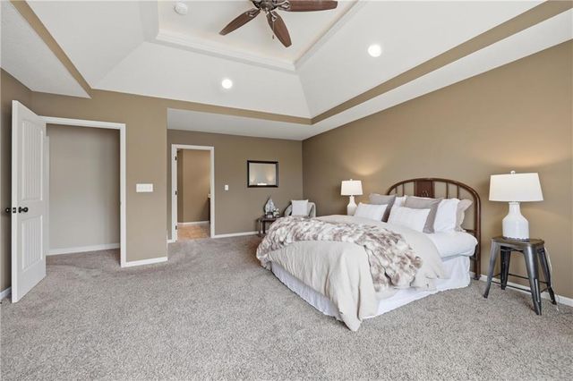 4229 S White Sands Court, Blue Springs, MO 64015