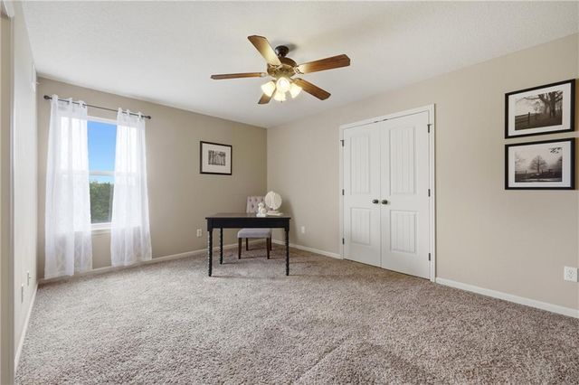 4229 S White Sands Court, Blue Springs, MO 64015
