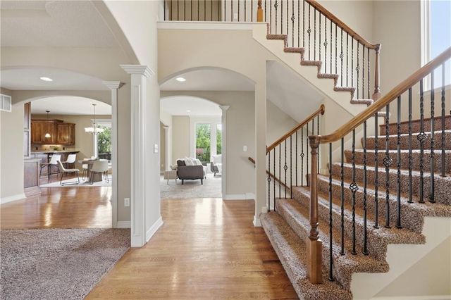 4229 S White Sands Court, Blue Springs, MO 64015