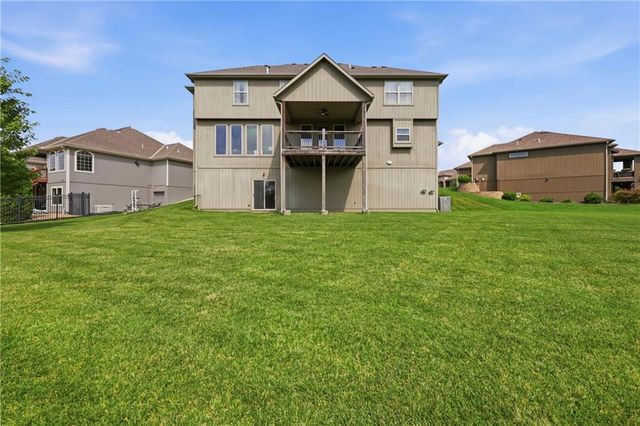 4229 S White Sands Court, Blue Springs, MO 64015