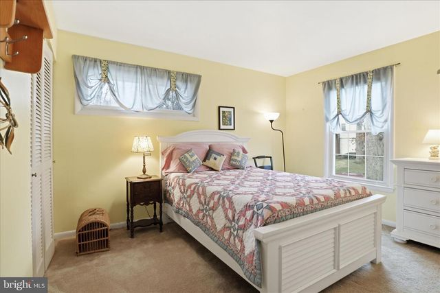 6911 PINE VALLEY DR, Glenn Dale, MD 20769