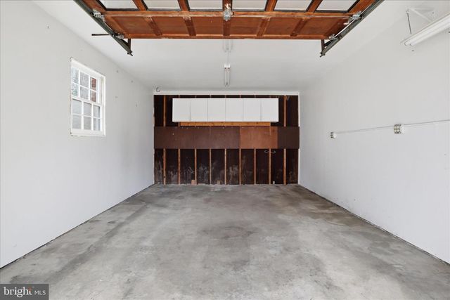 6911 PINE VALLEY DR, Glenn Dale, MD 20769