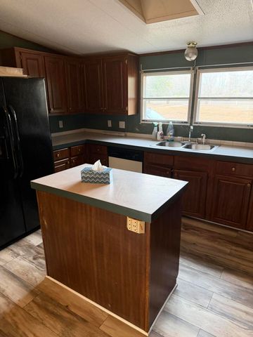 5403 Wire Road, Branchville, SC 29432