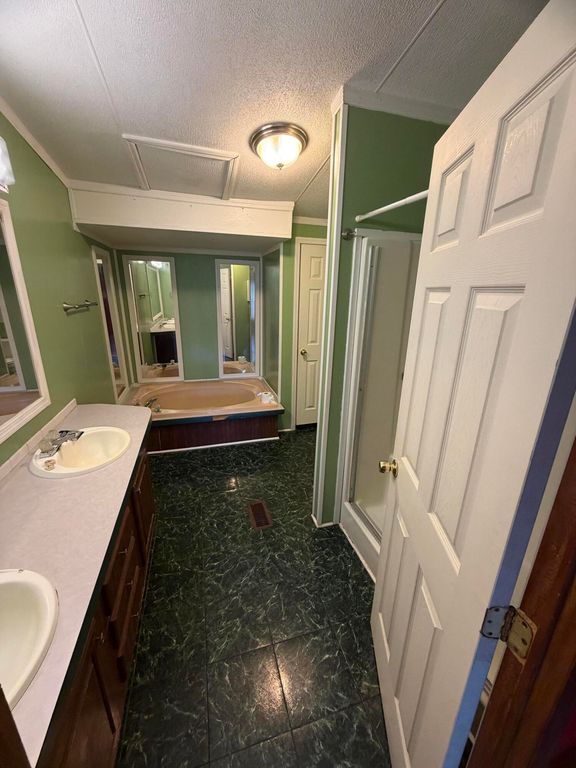 Image 7 of property listing at 5403 Wire Road, Branchville, SC 29432