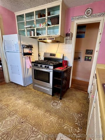 748 S 87th East Avenue, Tulsa, OK 74112