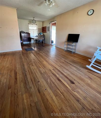 748 S 87th East Avenue, Tulsa, OK 74112