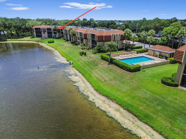 5250 Woodland Lakes Drive 327, Palm Beach Gardens, FL 33418