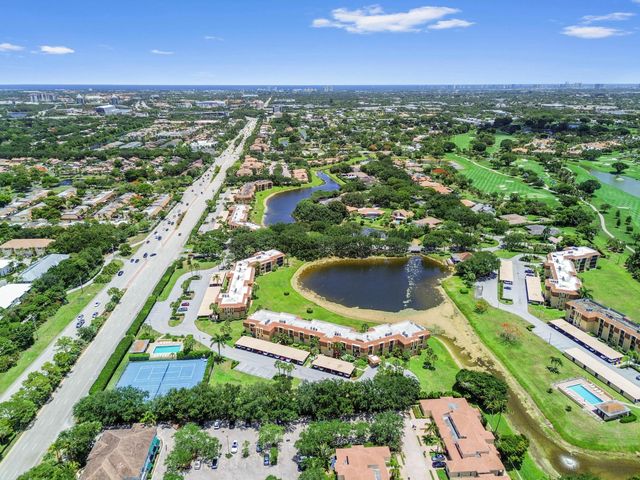 5250 Woodland Lakes Drive 327, Palm Beach Gardens, FL 33418