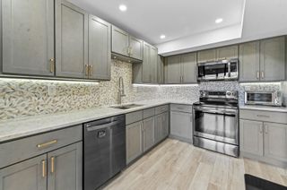 5250 Woodland Lakes Drive 327, Palm Beach Gardens, FL 33418