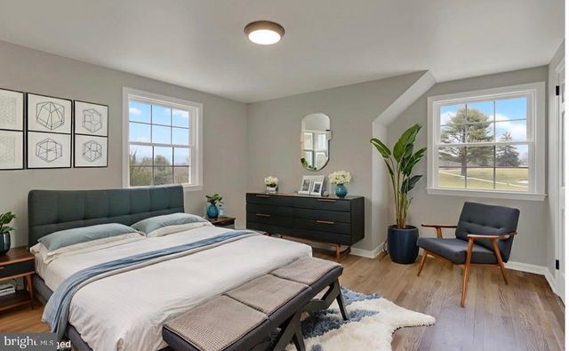 2 GOLFVIEW ROAD, Camp Hill, PA 17011