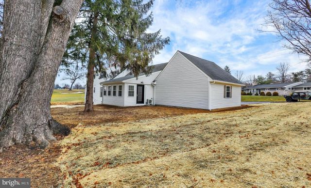 2 GOLFVIEW ROAD, Camp Hill, PA 17011