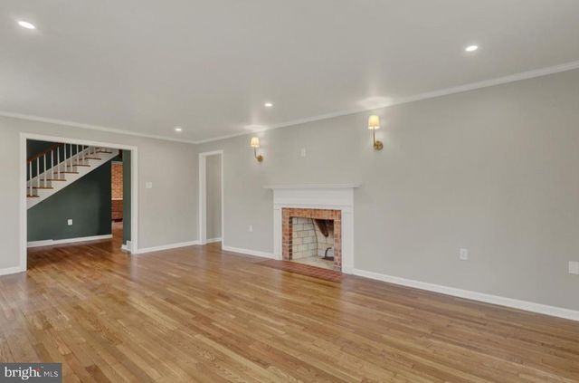 2 GOLFVIEW ROAD, Camp Hill, PA 17011