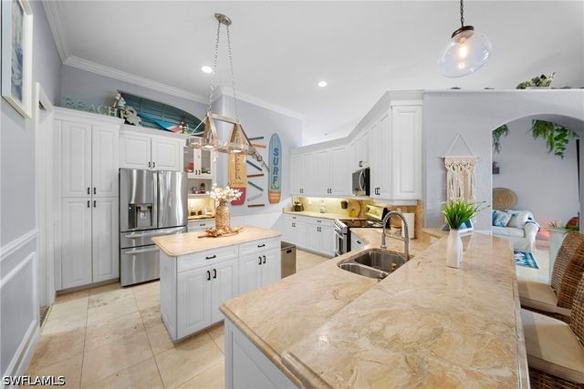 7933 Founders CIR, Naples, FL 34104