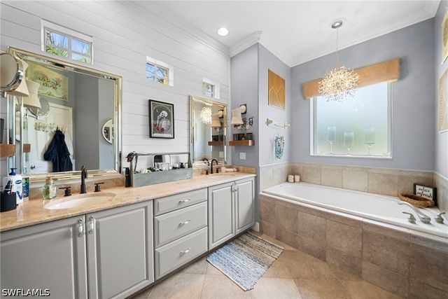 7933 Founders CIR, Naples, FL 34104