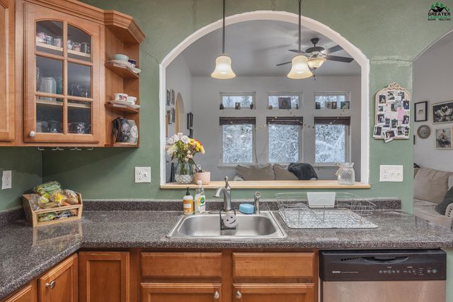 682 TANGLEWOOD DRIVE, Fairbanks, AK 99712