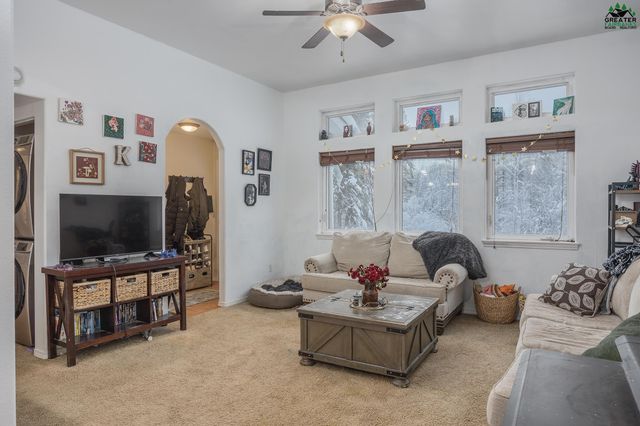 682 TANGLEWOOD DRIVE, Fairbanks, AK 99712