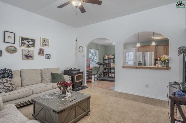 682 TANGLEWOOD DRIVE, Fairbanks, AK 99712