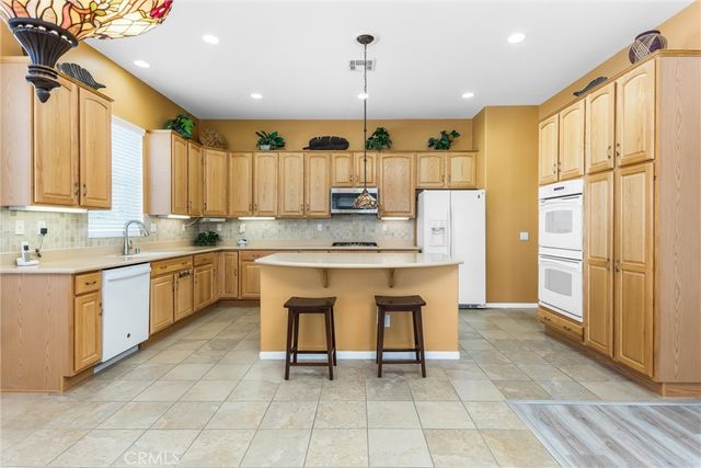 1709 Reyes, Beaumont, CA 92223