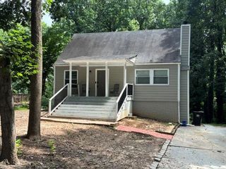 2483 Ramblewood Court, Acworth, GA 30102