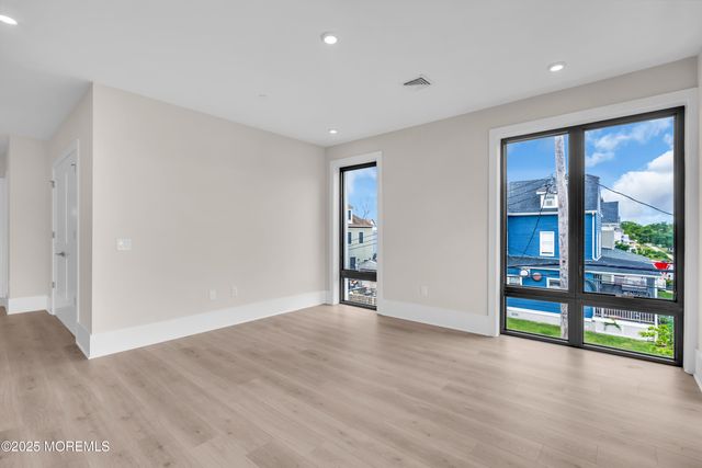 218 3rd Avenue 201, Asbury Park, NJ 07712