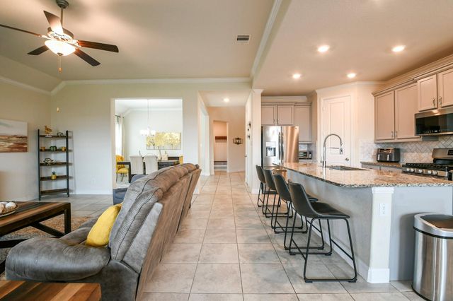 14011 Lago Creek Court, Rosharon, TX 77583