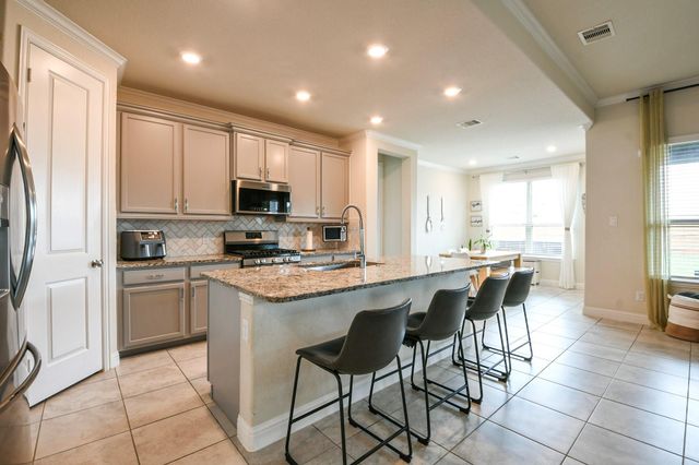 14011 Lago Creek Court, Rosharon, TX 77583