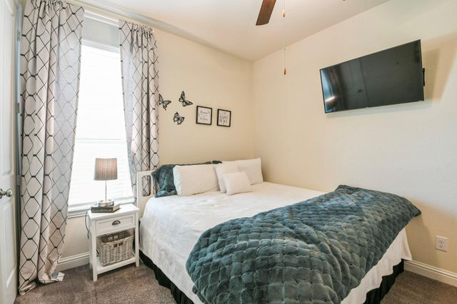 14011 Lago Creek Court, Rosharon, TX 77583