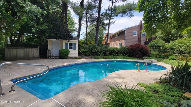 12 Margie Road, East Brunswick, NJ 08816