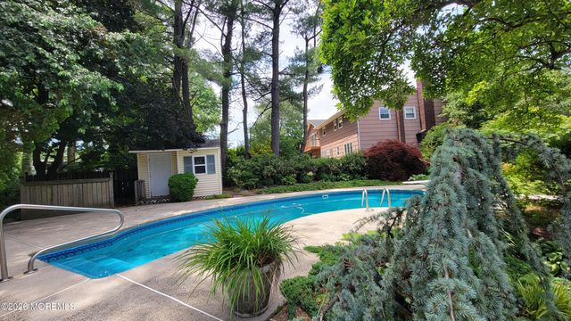 12 Margie Road, East Brunswick, NJ 08816