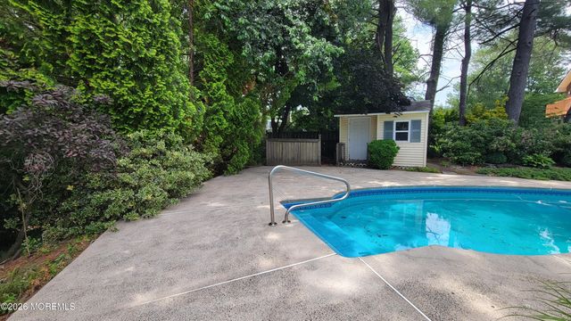 12 Margie Road, East Brunswick, NJ 08816
